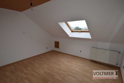 NEWCOMER - gemütliche Dachgeschosswohnung mit Stellplatz in Furpach!