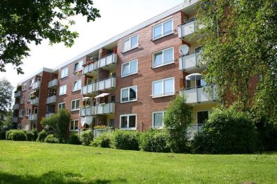 Komplett modernisierte 2,5-Zimmerwohnung in Pinneberg-Nord