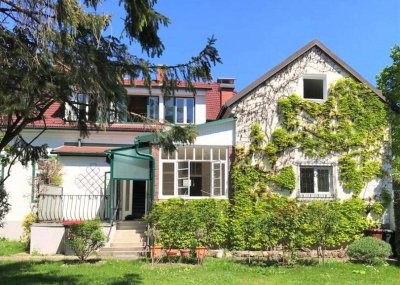 Winzerhaus mit großartigem Flair, echtem Weinkeller und herrlichem Garten - Kaiserstadt Baden