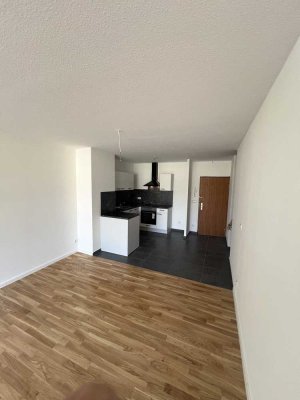 Erstbezug nach Sanierung: moderne 2-Zimmer-Wohnung mit neuer  EBK und Balkon in Wiesbaden-Auringen