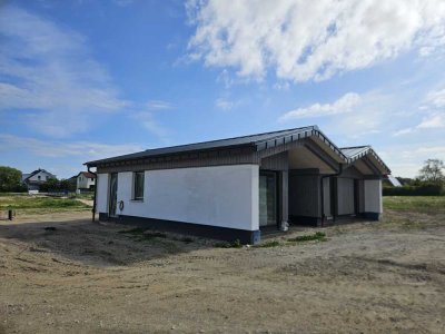 Erstbezug! Moderner Bungalow mit Blick auf das Salzhaff