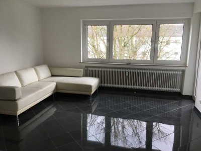 Schöne, helle, moderne  3-Zimmer-Wohnung mit Balkon und EBK in Mönchengladbach Wickrath