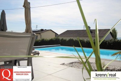 Neuwertiges Traumhaus mit beheizbarem Pool, Garten &amp; viel Platz zum Leben