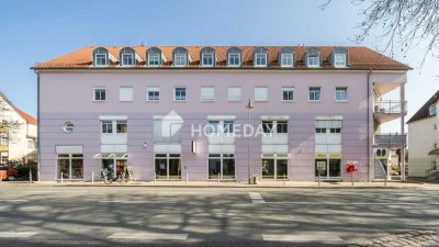 Bezugsfrei: Gemütliche Etagenwohnung für Singles mit Aufzug, Tiefgaragenstellplatz und Tageslichtbad
