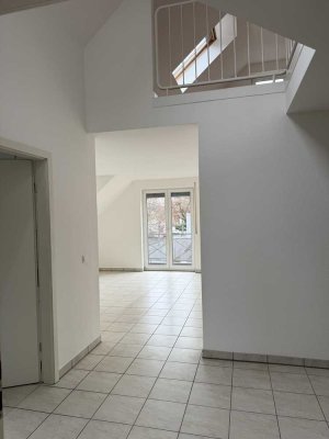 Helle Maisonette-Wohnung in Grevenbroich-Stadtmitte mit 98 m²