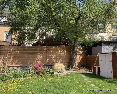 Essen-Bergerhausen – Wohnviertel Bauvereinstr, 4 Raum Whg. mit Haus-Charakter, Terrasse und Garten