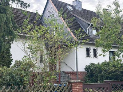 Charmantes Haus mit wundervollem Garten-Mitten in Isernhagen Süd