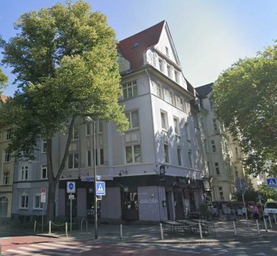 Investieren in Top-Lage: 2-Zimmer-Dachgeschosswohnung im beliebten Kreuzviertel