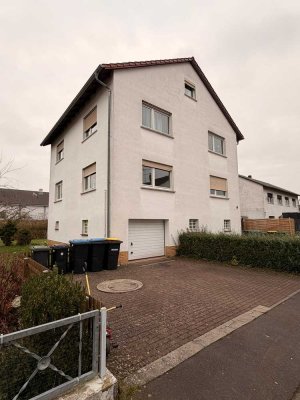 4-Zimmer-Wohnung mit Balkon in Fronhausen