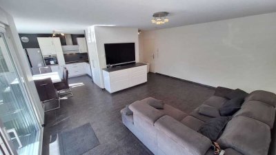 Moderne Wohnung mit Garten und Stellplatz in ruhiger Wohnlage