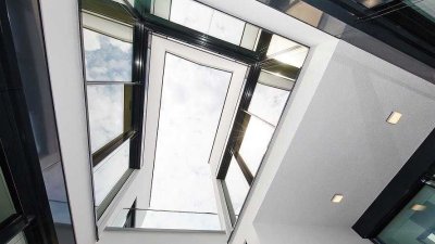Besondere Architektur - Rückzugsort dank hinterem Grundstück und privatem Atrium