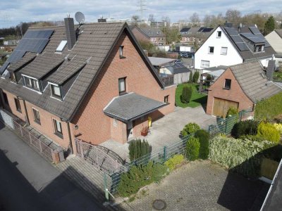 Familientraum Doppelhaushälfte in Düsseldorf Wersten
