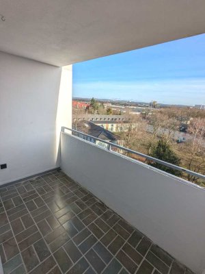 Frisch sanierte 3-Zimmer-Wohnung mit Weitblick über Köln-Merheim