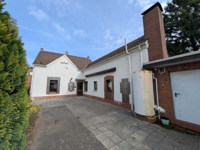 Geräumiges 6,5-Zimmer-Haus mit viel Potential und großem Grundstück u