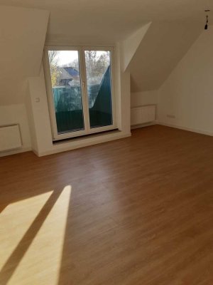 Sonnige 1-Raum Wohnung mit kleinem Balkon in ruhiger Lage