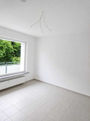 Frisch renovierte 3-Zimmer-Wohnung mit Balkon