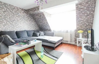 Charmantes Mehrfamilienhaus mit Gewerbeeinheit und Aufwertungspotential in guter Lage