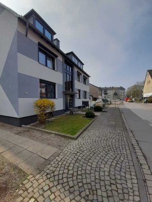 Stilvolle, vollständig renovierte 3,5-Zimmer-Wohnung in Duisburg