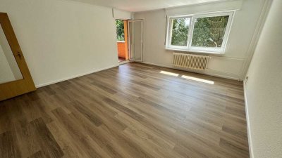 Schöne Gartenblick-Wohnung in kleinem Mehrfamilienhaus