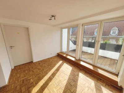 Helle 4-Zimmer-Dachgeschosswohnung mit Balkon in Rotthausen
