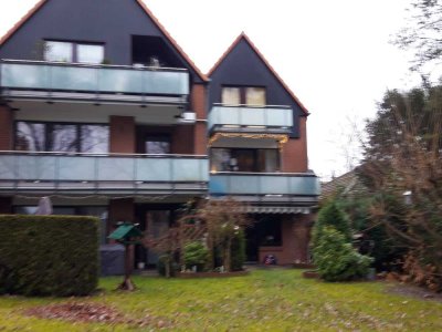 Sehr gepflegte 2-Zimmer-Wohnung  mit 2 Balkonen und EBK in Reinbek Neuschönningstedt von Privat