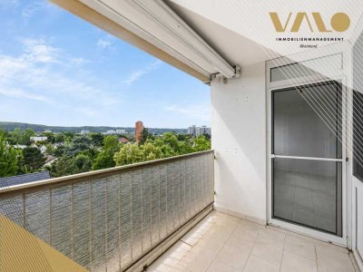 Jetzt sichern: Bezugsfreie 4-Zimmerwohnung mit Loggia zu verkaufen!