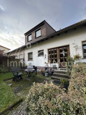 Vielfältiges Wohnkonzept: Stilvolle Doppelhaushälfte mit 2/3 Wohneinheiten (185 m²)