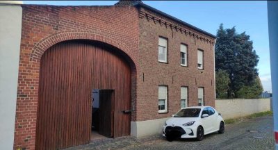 Miet-EFH (125 qm, 4 Zimmer, PLZ 52457) mit Möglichkeit Pferdehaltung am Haus