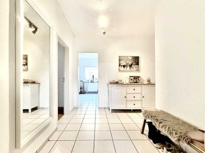 Moderne 3-Zimmer-Wohnung mit Balkon im Grünen