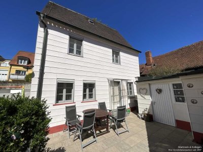 Haus zum Preis einer Wohnung!
renoviertes Altstadt-Häuschen 
mit Garten in Schwabach