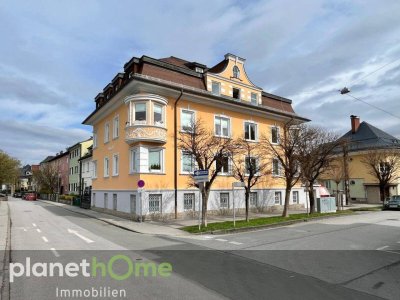 Altbauwohnung mit Salzachblick für Vorstadt-Liebhaber