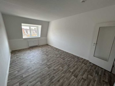 Ideal für junge Familien! 3-Zimmer-Dachgeschosswohnung mit Balkon!