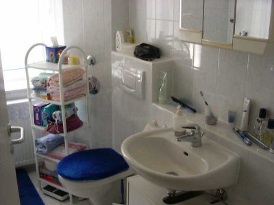 2 Zimmer, Küche, Bad
