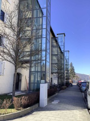 optimal geschnittene 3,5 Zi. Whg. mit kl. Süd- Balkon und kl. Wohnküche