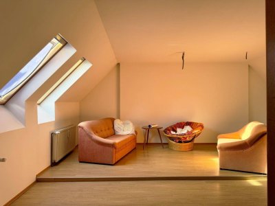 Wohnen mit Raumgefühl – großzügige Dachgeschosswohnung in Lieboch