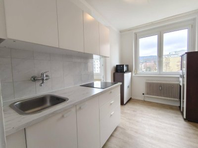 Helle Wohnung mit Balkon in sehr guter Lage zu Verkaufen