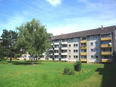 Möhlkamp 50, 3 R - Familienfreundliche 4-Zimmer-Wohnung mit Loggia und viel Stauraum! WBS notwendig!