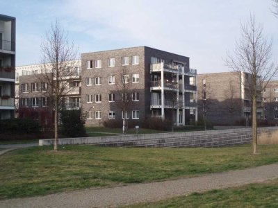 Porzer Str.  21,   EG, LI
