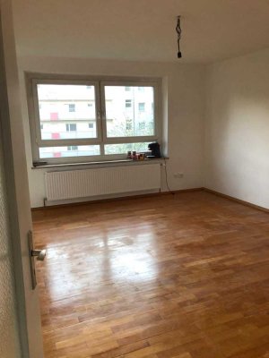 Attraktive 3-Zimmer-Wohnung mit Balkon in Regensburg Kasernenviertel