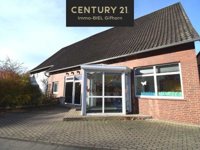 Vielseitiges Anwesen mit Wohnhaus, vermieteter Gewerbeeinheit und großem Grundstück in Meine