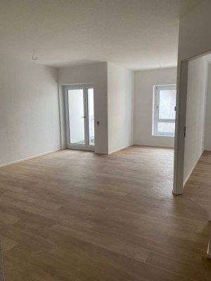 Moderne neuwertige 3-Zimmer-Hochparterre-Wohnung mit Sonnenbalkon