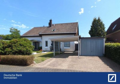 Modernisierte Doppelhaushälfte mit Pool
*einziehen und wohlfühlen*