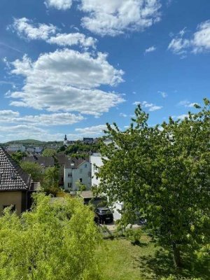 Zentrumsnah! Gemütliche 3-Zimmer-Wohnung mit Altbau-Charme!