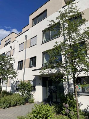 Neuwertige 3-Zi-Whg in zentraler Lage von Bad Soden