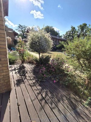 Stilvolle Maisonette mit Terrasse in saniertem Altbau – 62 qm, Fußbodenheizung, 2 min zur S-Bahn