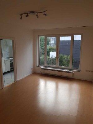 Attraktive, vollständig renovierte 2-Zimmer-Wohnung in Wuppertal Barmen