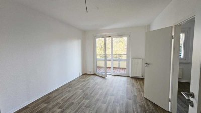 Senioren  aufgepasst !!!   1 Zimmer mit schönem Balkon