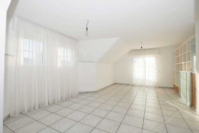 Helle 2-Zimmer Dachgeschosswohnung mit Balkon in Bad Honnef