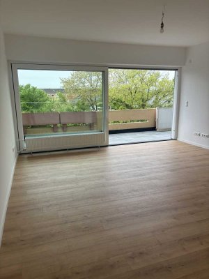 ERSTBEZUG 3-Zimmer-Wohnung mit Balkon und gehobener Innenausstattung in Aschaffenburg