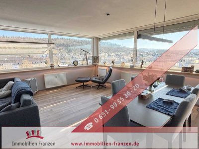Schicke Penthouse-Wohnung, renoviert und in zentraler Lage, mit hochwertiger Ausstattung, großer Dac
